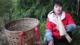 丫丫今天做年夜饭常吃的“火辣香锅兔”辣得流眼泪，好吃又过瘾