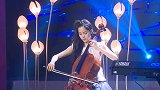 欧阳娜娜被质疑假喝果汁 网友：嘴唇都没沾上就说好喝