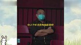 刘国梁调侃国乒冠军，马龙发球解决对手，刘国梁：给他装到了！
