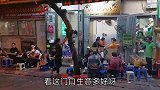 越南妹子太温柔了，亲自剥好了田螺喂我吃，幸福来得太突然了！