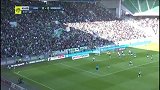 上半场补时第2分钟圣埃蒂安球员德比希射门