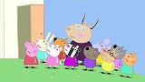 孩子们举办游园会，为幼儿园筹钱，换新的屋顶