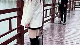 这一抱拯救了两个家庭