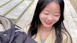 就是这个女孩，一年相亲四次都是她