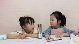 3岁萌宝跟着6岁姐姐画猴子，结果让人出乎意料