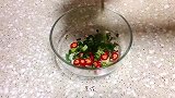秋冬季多吃豆腐，家常做法做一锅白菜粉丝豆腐煲，鲜嫩味美比肉香