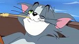 猫和老鼠：汤姆在船上，给杰瑞扔到船下面，真是过分啊