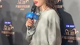 孟佳戴假发片辟谣不是脱发发质遗传妈妈偏软发型师很头疼