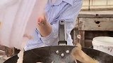 看美女船长炒海鲜