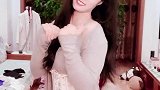 美女秋冬再懒也要打扮,瞧瞧潮人这样穿包臀裙洋气又显瘦