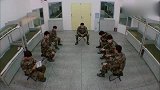 杜海涛给妈妈打电话，手机铃声实在是太魔性了，就差跳舞了