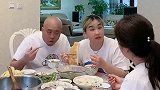 女儿谢谢你在你妈面前说出了爸爸的心声
