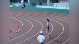 看着长腿小姐姐跳高 简直是种享受啊
