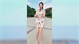 古典印花旗袍与现代高跟鞋融合，趁着这个夏季悄悄变美