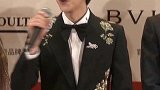 已经同居鹿晗深夜回京下高铁直奔关晓彤家频繁合体疑好事将近