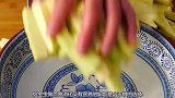 春季孩子多吃茄子好处多，新做法宝宝更爱吃，比钙片强，辅食首选