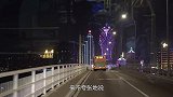 世界最独特的桥，大桥直接从中间“断裂”，但车辆途径从不掉头！