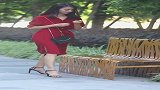 小姐姐不瞒你说，我喜欢你生气的样子，网友们觉得呢