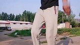 乡村大叔学跳柔资霹雳舞，一代人的回忆