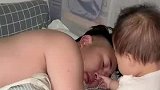 爸爸嗮出带娃日常，这哪是小情人啊完全是敌人