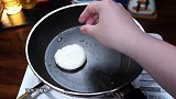 早餐来一份红糖糍粑，糯叽叽的还会拉丝真的太香啦