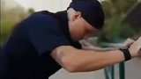 真改行田径了？穆德里克在田径场训练
