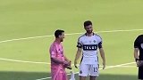 实拍美职联总决赛中梅西和穆勒友好互动
