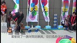 猴子要表演铁头功，三番五次的失败了，表演第二个节目能成功吗