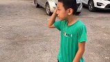 奇怪了，姐姐在看什么