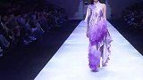 美女模特穿这么严实，大长腿还是若隐若现，设计给满分
