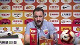 上港后防中坚伤退让佩雷拉 赢球也无法开心：于海受伤我很头疼