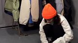 这样叠裤子可以省很多空间了