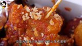 年轻夫妻进城卖特色小吃，每天订单爆满，一年后买车买房！