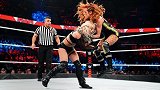 RAW第1489期：贝基犯规击败丽芙 成功卫冕RAW女子冠军头衔