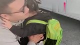 别家小朋友都不想上学，我家的恰恰相反，看来我再也不用担心了