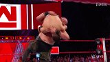 WWE-18年-RAW第1304期：单打赛 斯特劳曼VS巴洛尔集锦-精华