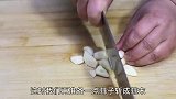 大厨教你虎皮青椒的正确做法，好吃不油腻，香辣开胃，下酒又下饭