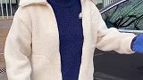 还敢对我动手动脚，两米高的大姑娘儿是白给的吗？手艺活不能放