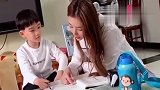 儿子一写作业，母老虎就成这样了，爸爸也惹不起呀