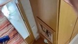 男子网购镜子变形，商家让他把镜子砸碎再重发