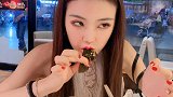 一看就是个讲究人。