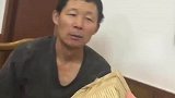 从上班的第一天就开始计划，女生用打工的第一桶金给父母买礼物