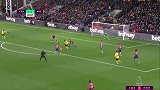 第83分钟阿森纳球员佩佩射门 - 击中门框