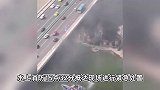 重庆黄花园大桥桥墩处发生火灾，官方通报：造成施工人员1死2伤
