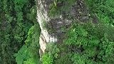 这么危险的地方居然有一座房子