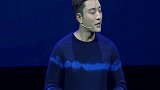 走出离婚阴霾？贾乃亮片场演戏超卖力，罕见露笑惹人心疼