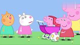 小猪佩奇：乔治坐在手推车里，还被佩奇说是小女孩，但是他不愿意