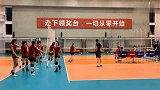 中国女排最新动态 扣球训练声音响亮
