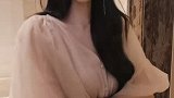 阿姨你再说一遍，美女一路出众