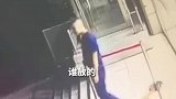 男孩三次给消防队送礼物